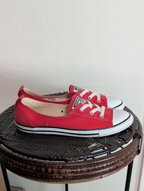 Converse Ballet Lace Up Sneakers Women Size 9